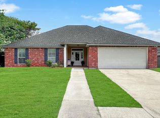 43208 S Henderson Ave, Prairieville, LA 70769