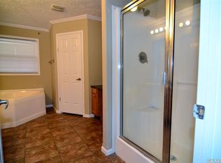 442 Parkburg Rd, Jackson, TN 38301