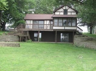 2476 160th St, Traer, IA 50675