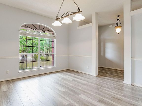 3rd image of 5349 Oak Hammock Ct