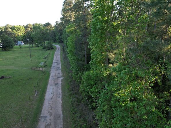 R390000300 Creel Ln, Saratoga, TX 77585