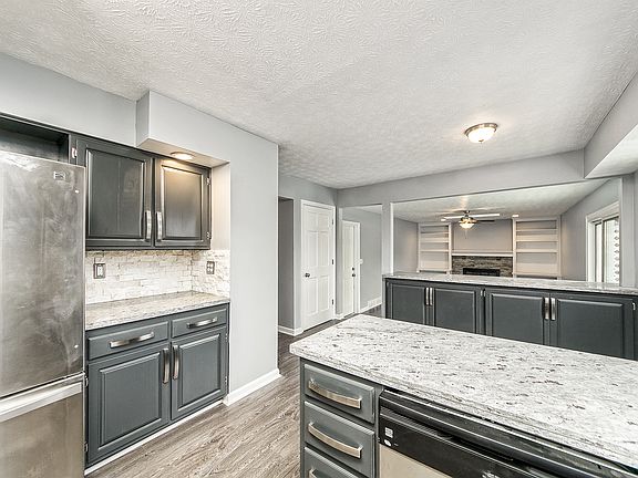 4th image of 5190 Maplewood Ct E