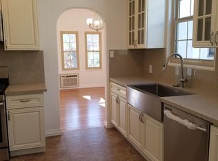 4227 1/2 Avocado St, Los Angeles, CA 90027