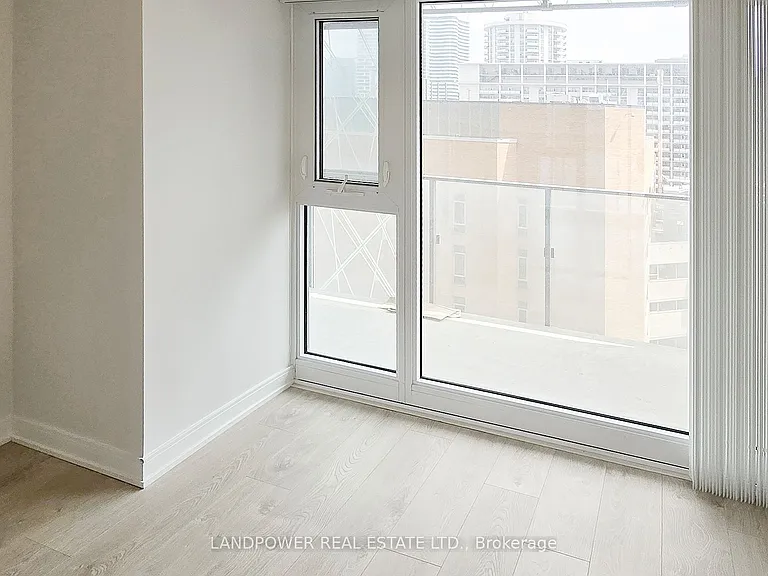 50 Wellesley St E #1208 — Photo 17