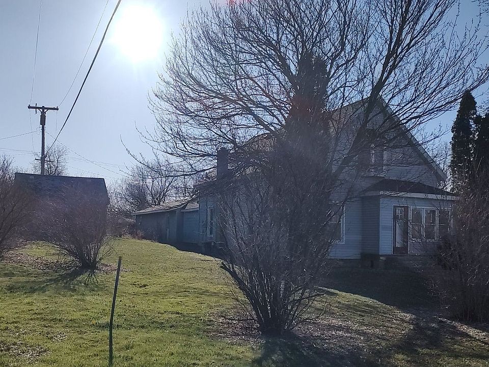 2nd image of 1100 Luder Rd