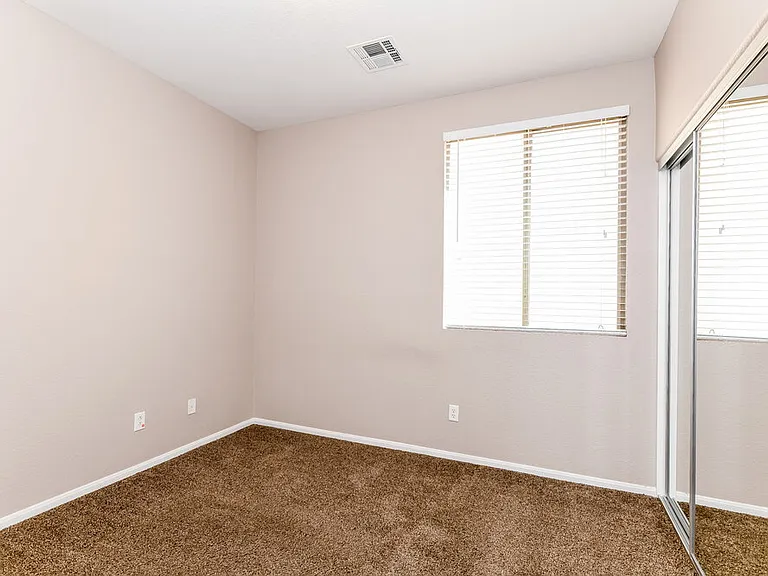 4344 Desert Home Ave — Photo 11