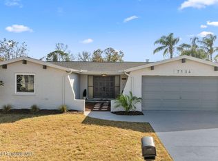7134 King Arthur Dr, Port Richey, FL 34668