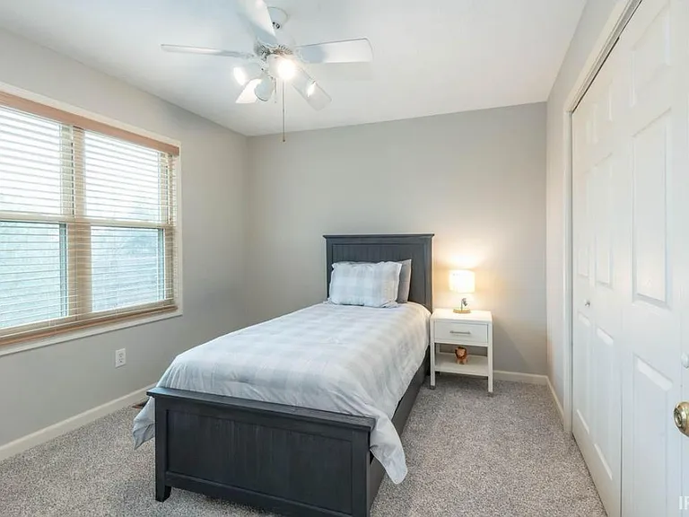 3253 S Southern Oaks Dr — Photo 21