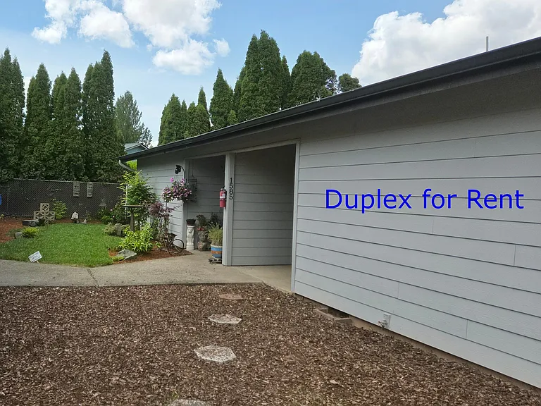 Duplex for Rent