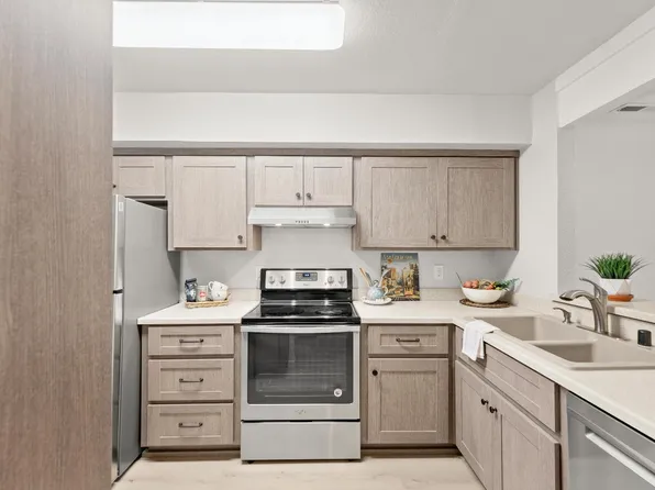 13057 Lincoln Way APT B, Auburn, CA 95603