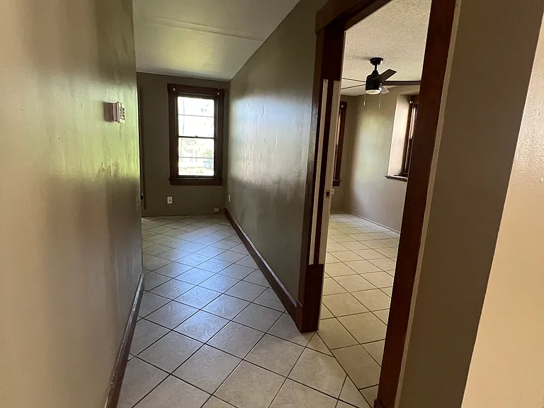 20 E 15th Ave #B — Photo 9