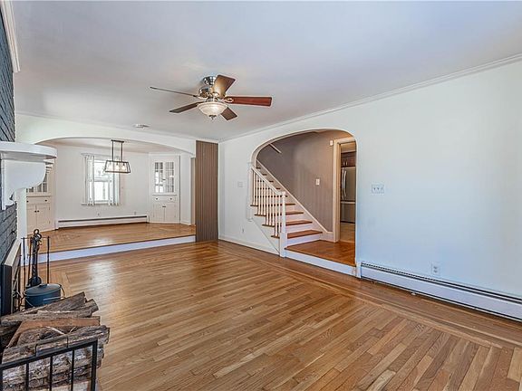 5th image of 671 Benefit St