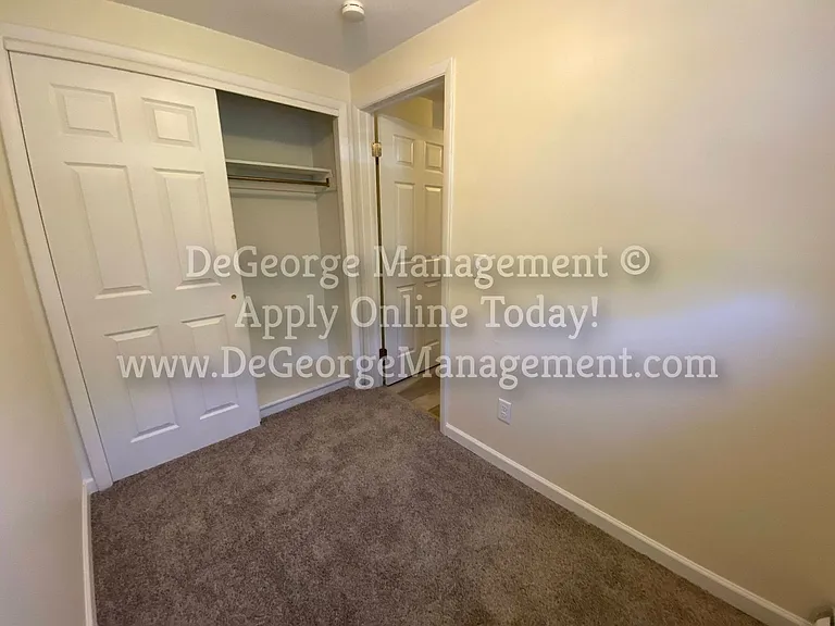 Walworth Garden Apartments — Photo 73