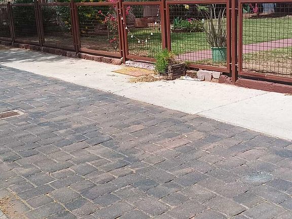 3rd image of 1634 E CULVER Street