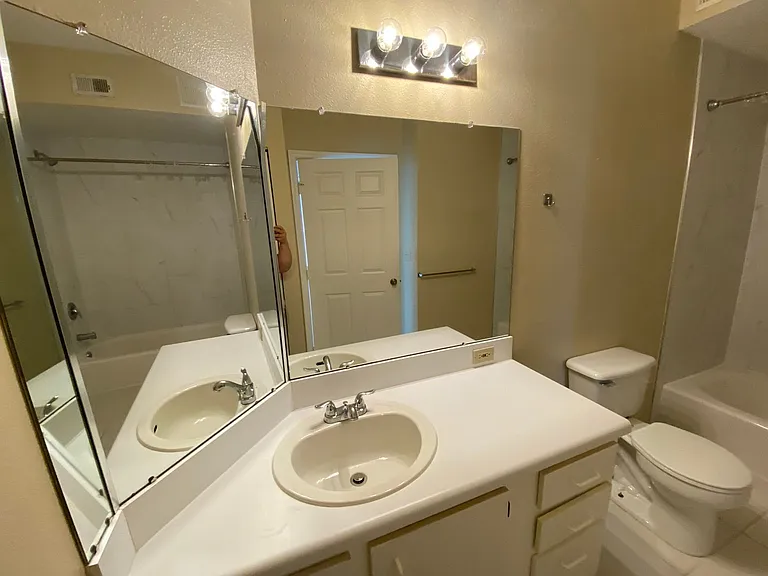 11490 Villa Grand #209 — Photo 41