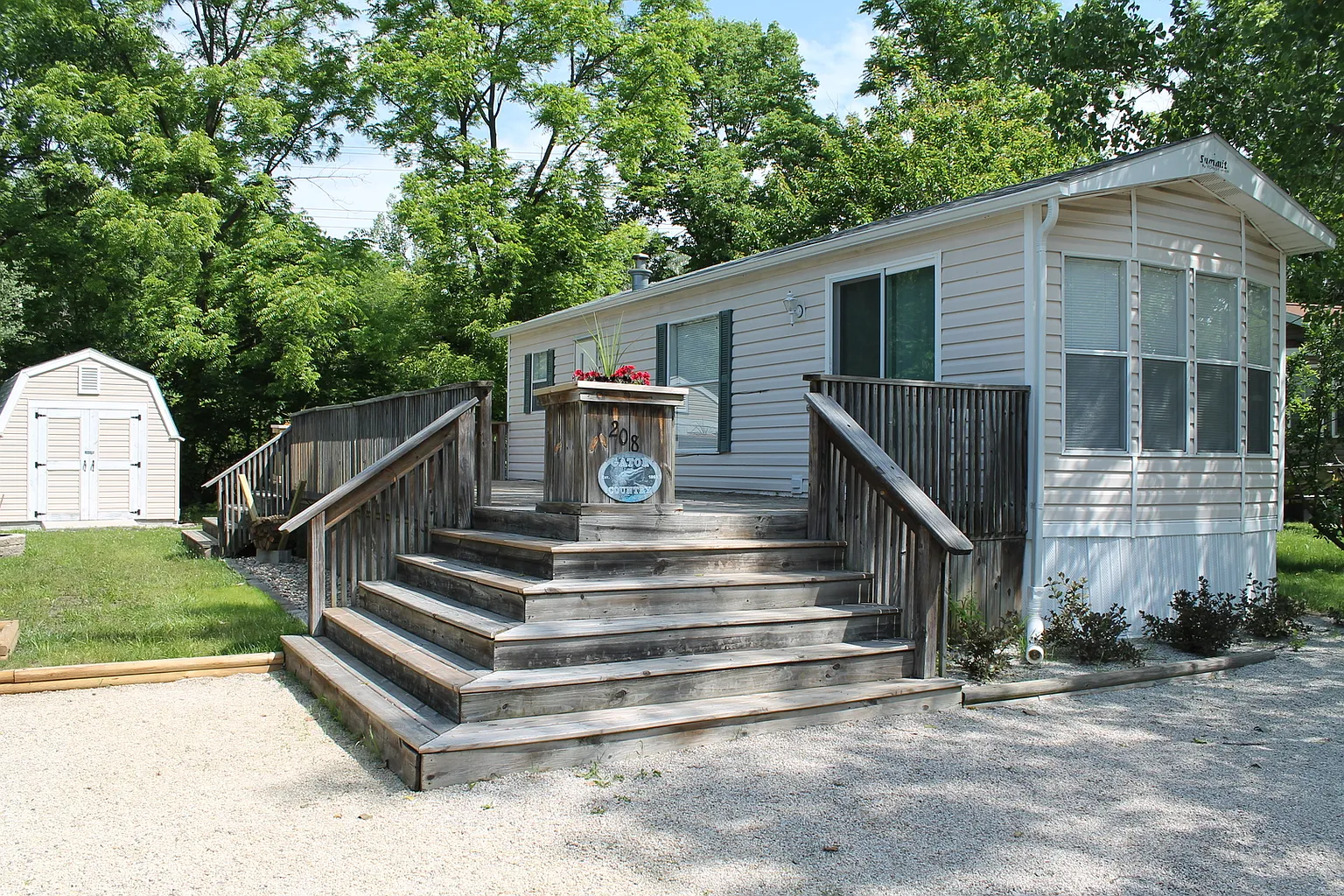 208 Walleye Cir photo 1