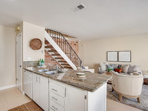 5th image of 5706 Allen Ave APT 3