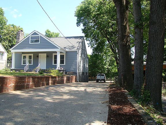 4th image of 19 Bellflower Cir