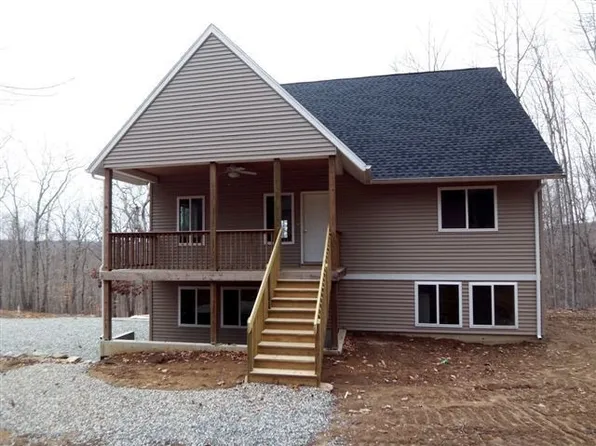 686R Shewville Rd, Ledyard, CT 06339