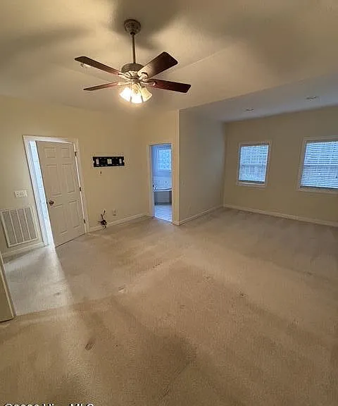 1150 Linden Rd — Photo 15