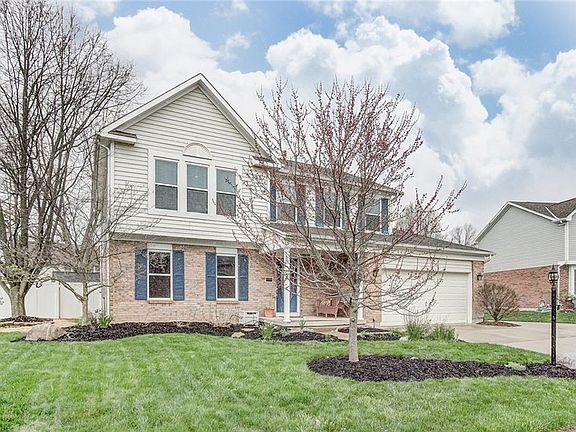 2nd image of 913 Cranbrook Ct
