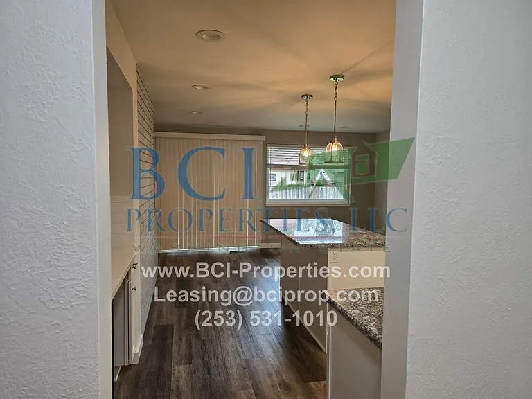 8811 Forest Ave SW — Photo 4