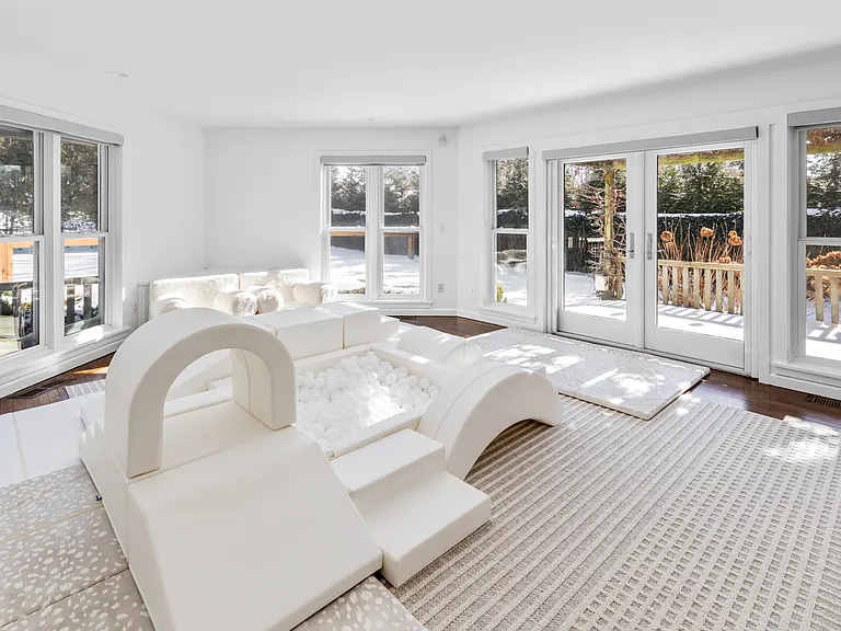 141 Harvest Ln — Photo 14