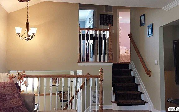 2nd image of 31 Sherbrooke Dr
