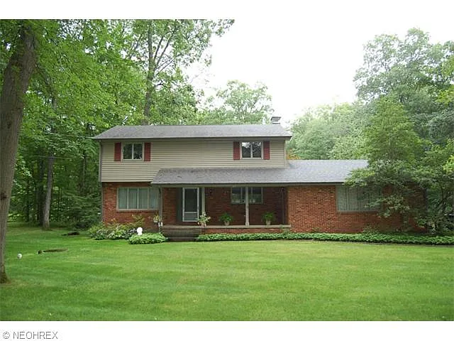 332 Rutland Ave photo 1