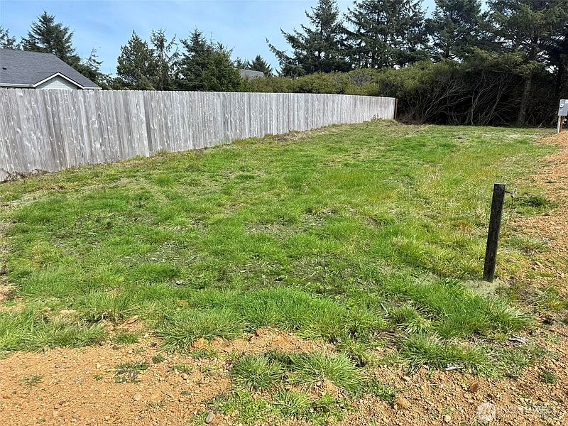 2nd image of 538 Ocean Shores Boulevard NW