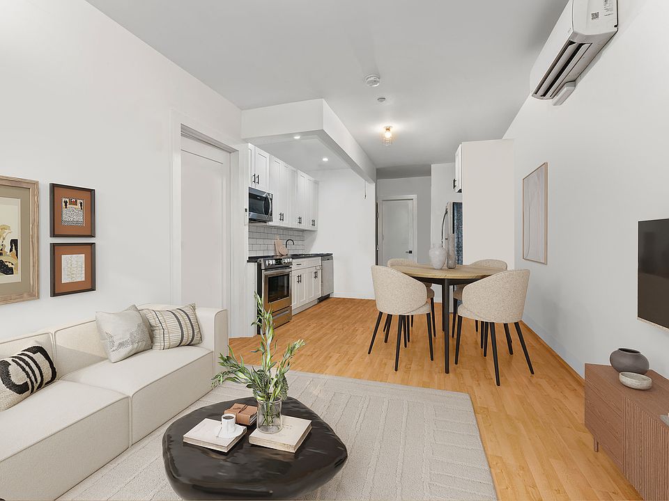 2nd image of 326 Cornelia St #4F
