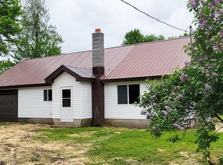 725 S Woods Rd, Brushton, NY 12916