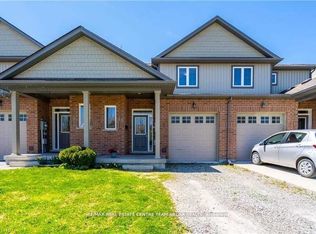 33 Glory Hill Rd, Saint Catharines, ON L2P 0C7