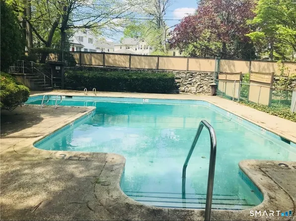 59 Rock Spring Rd APT 28, Stamford, CT 06906