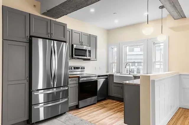 2 Hammond St #3D — Photo 5