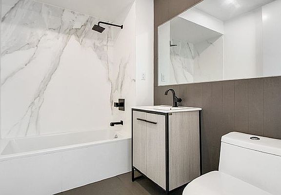 5th image of 924 Myrtle Ave #4E