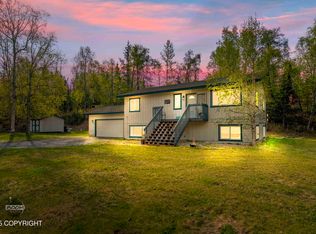 1560 E Pintail Dr, Wasilla, AK 99654
