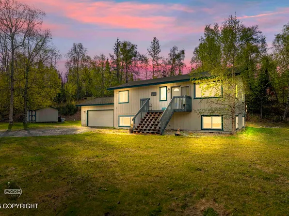 1560 E Pintail Dr, Wasilla, AK 99654