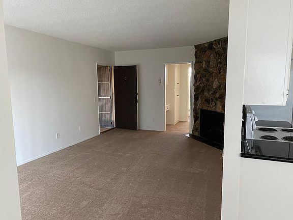 2nd image of 1507 12th St APT 10