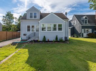 3 Devon Ave, Norwalk, CT 06850