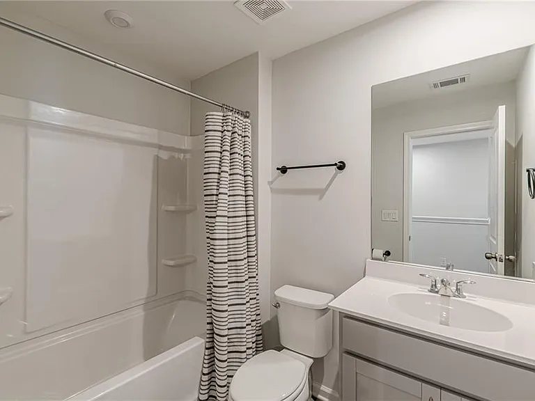 1205 Skylar Ln SE — Photo 19