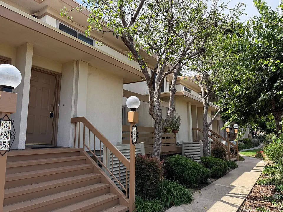 4098 Valeta St #386