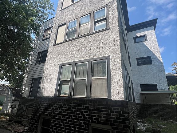 5th image of 672 19th St