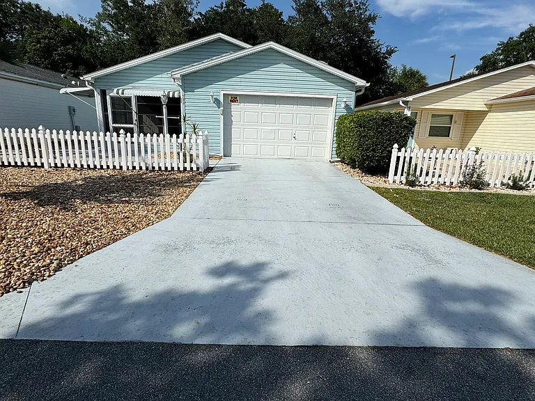 733 Villita Ln — Photo 15