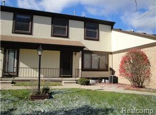 27048 Winchester St #27, Brownstown, MI 48183
