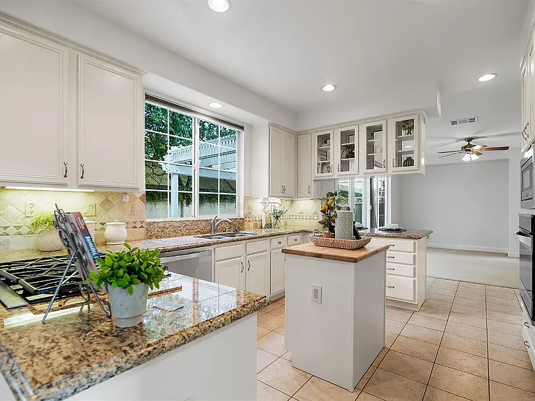 8 Orchard Ln — Photo 8