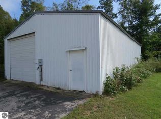 615 Columbus St, Kingsley, MI 49649