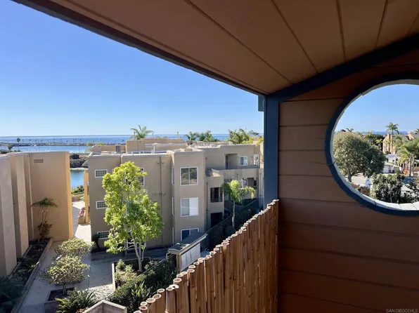 801 Kalpati Cir APT F, Carlsbad, CA 92008