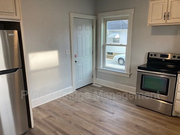 2nd image of 101 W 1st St