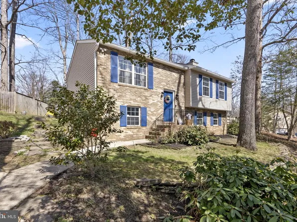 816 Valley Dr, Crownsville, MD 21032